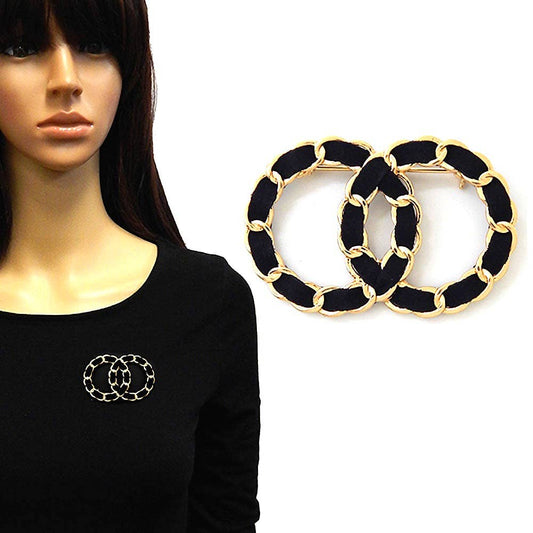 Double O Chain Brooch Pin