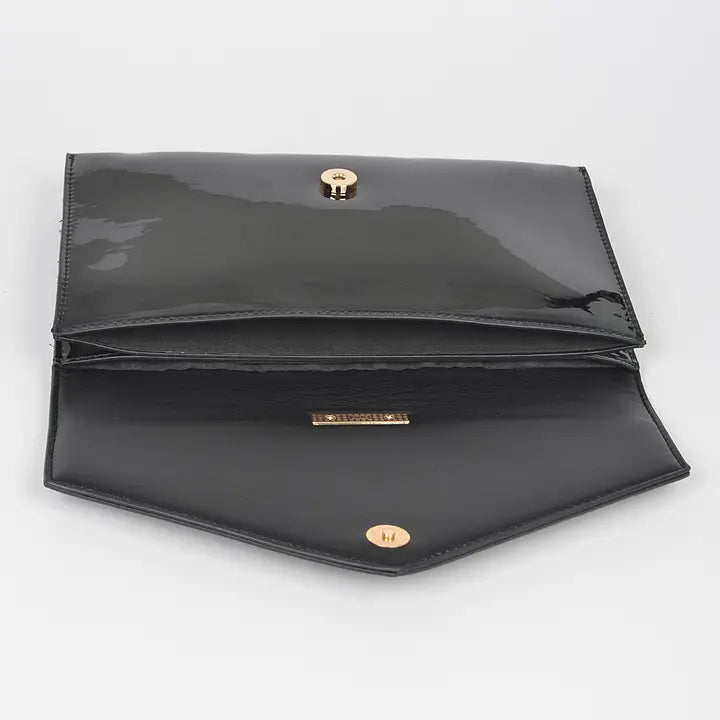 Faux Patent Clutch w/Metal Handle