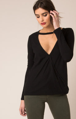 Keyhold Drape Blouse