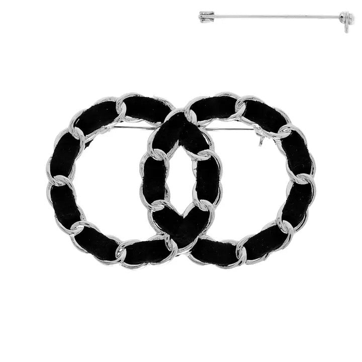 Double O Interlocked Chain Brooch Pin
