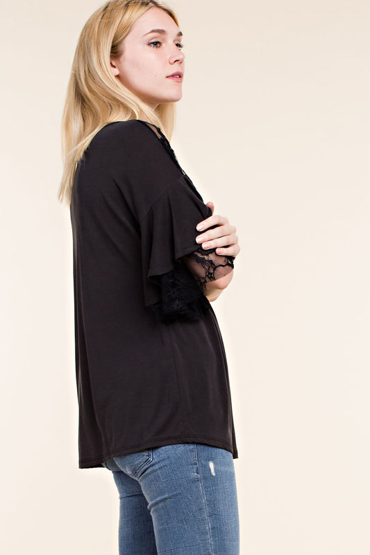 6100 Ruffled Lace SS Blk