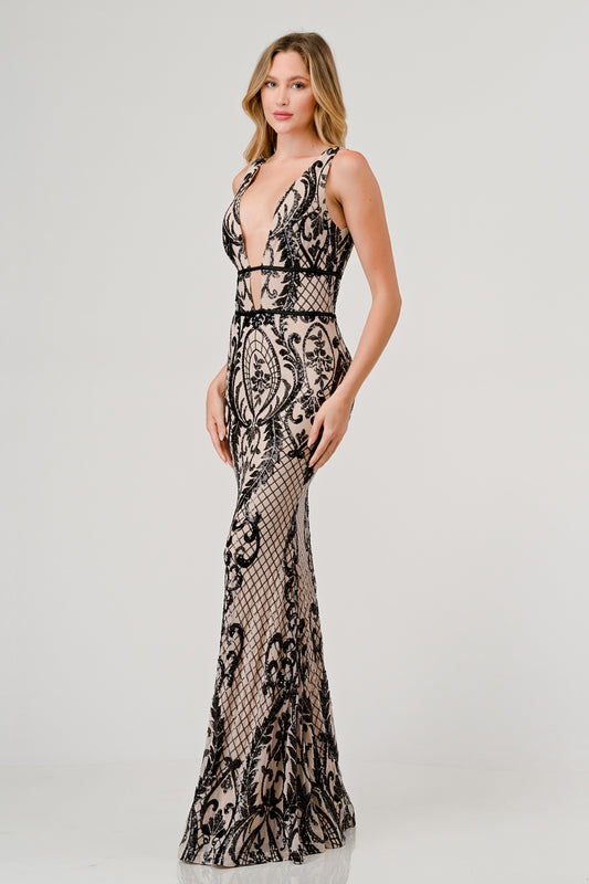 Extreme Plunge Black/Nude Gown