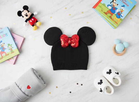 Minnie Mouse beanie flat lay